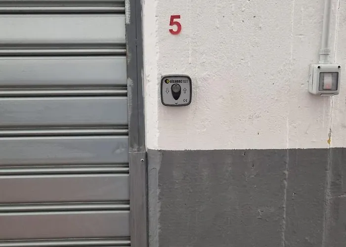 Intero Appart Ampi Spazi Comodo Wtc Scassi Fiumara