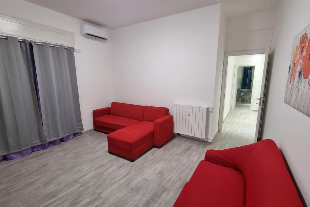 Intero Ampi Spazi Comodo Wtc Scassi Fiumara * Genova